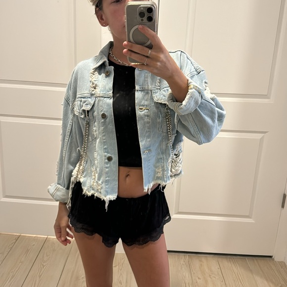 Carmar Zeus Chain Detail Backless Distressed Denim Jacket - LF - Picture 5 of 9